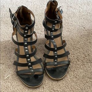 Black sandals/heels